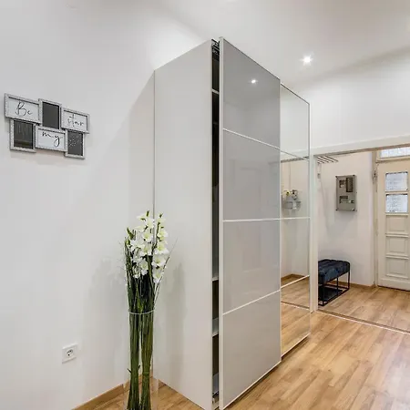 Diamond - Castle Matray Apartment