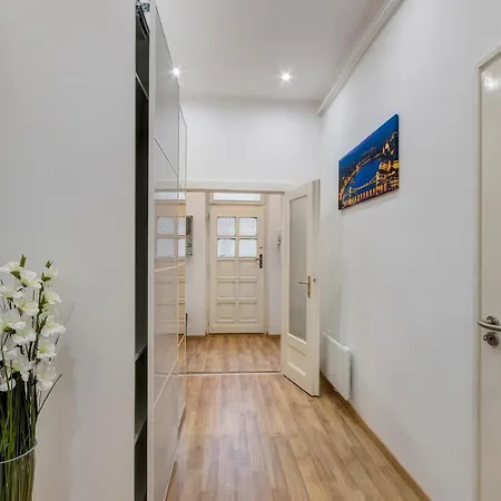 Diamond - Castle Matray Apartment